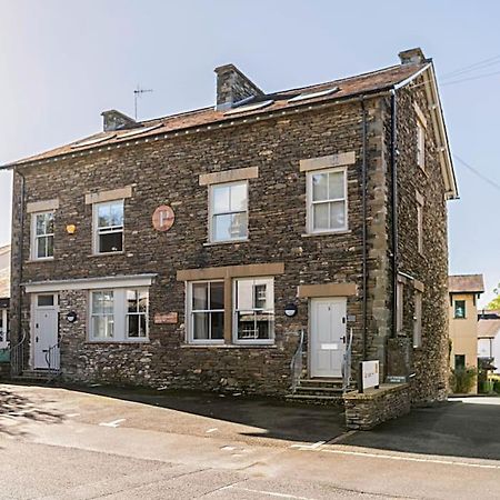 Shamrock, Bowness On Windermere, Superb One Bedroom Apartment With Private Parking Buitenkant foto